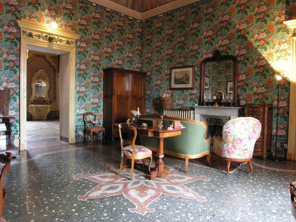 Castello Sannazzaro B&B Giarole Extérieur photo